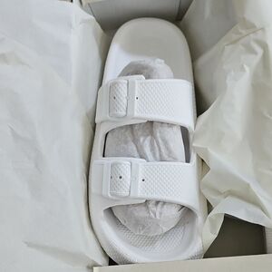 J/SLIDES SOCOOL White EVA Sandals